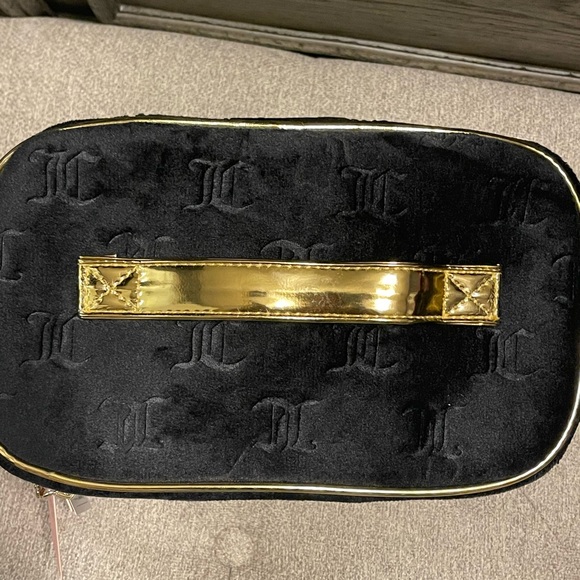 NEW Juicy Couture Velour Makeup Train Case - Picture 2 of 6